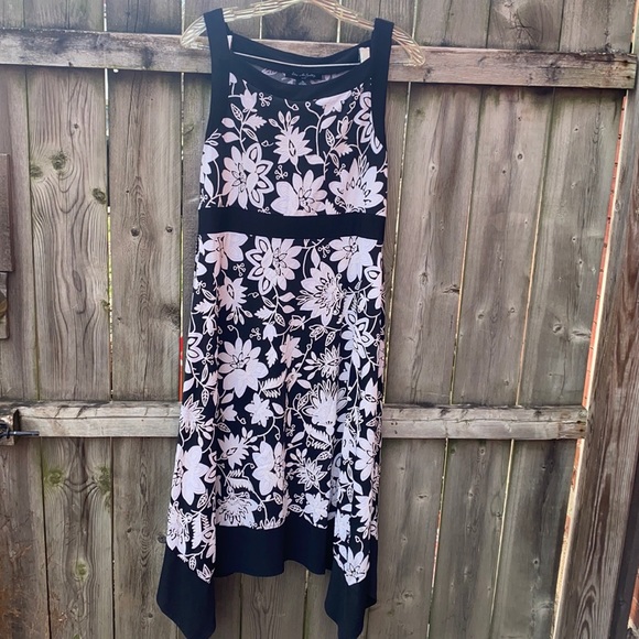 Ellie MCArthy floral dress sz. Petite large - Picture 1 of 3